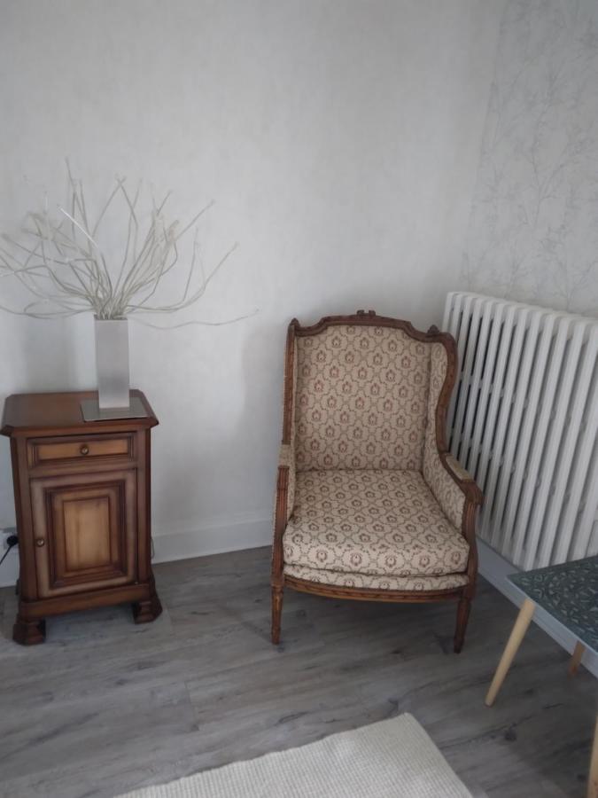Domaine De Marchal - Chambres Et Table D'Hotes Celles-Sur-Durolle エクステリア 写真